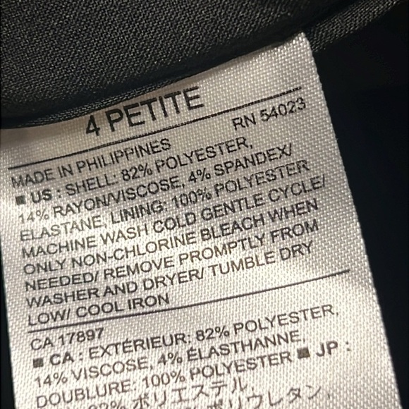 Banana Republic Mini Skirt, size 4 Petite. - Picture 7 of 10